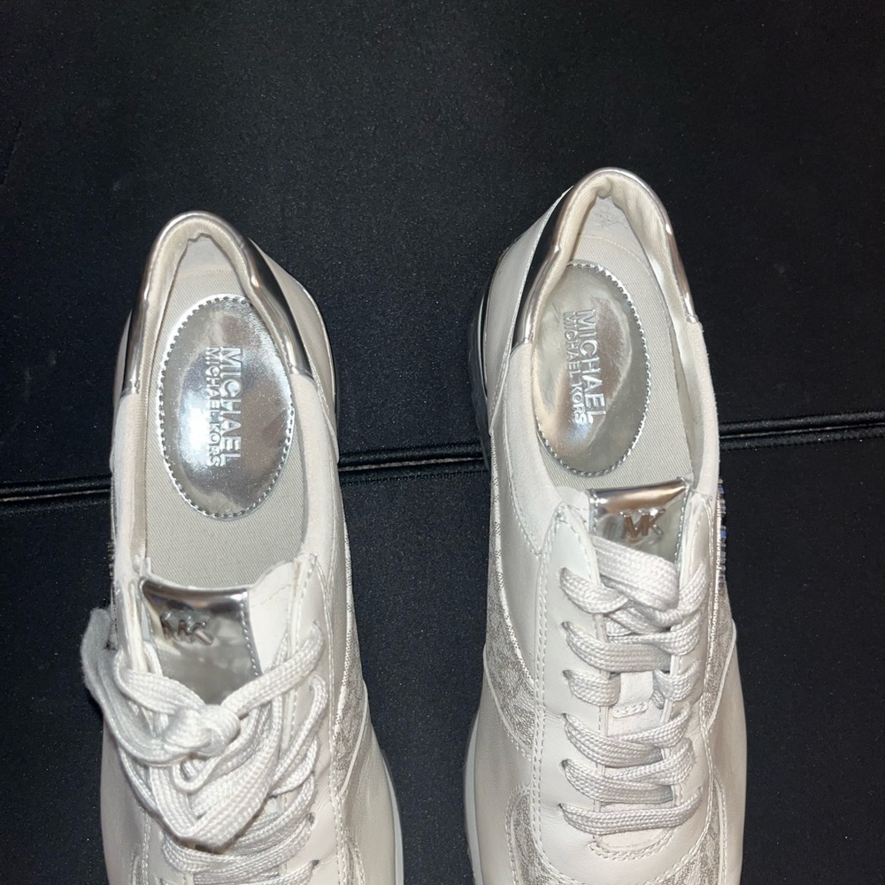 Michael Kors shoes - Picture 3 of 4